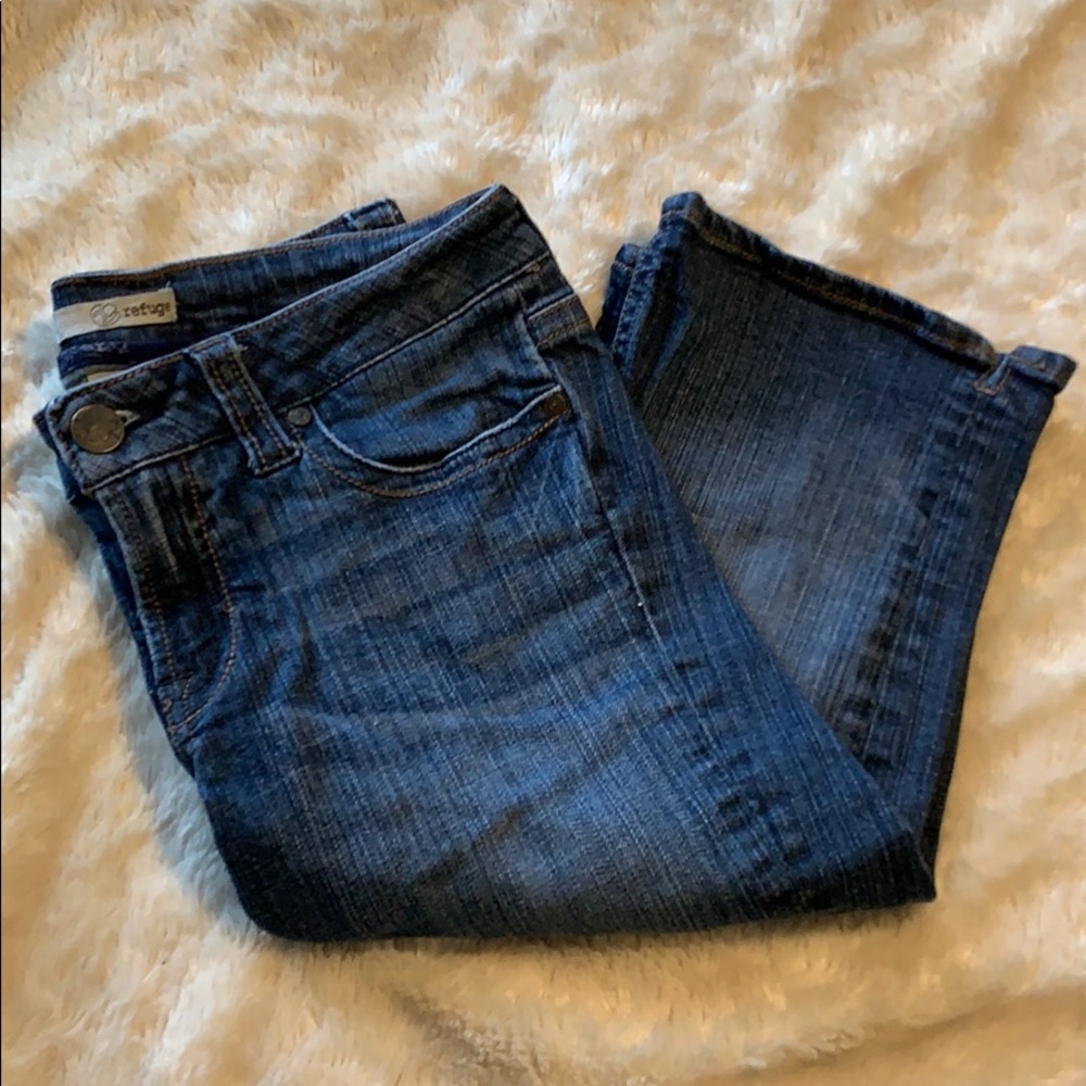 Refuge darkwash Bermuda short / capri sz. 7